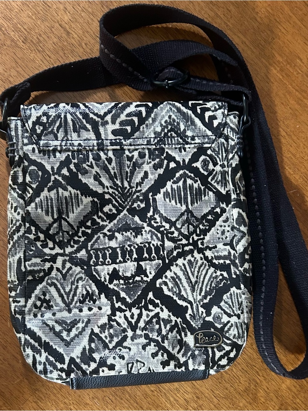 Sakroots Artist Circle Small Flap Messenger Bag Black White Boho Crossbody - Picture 3 of 7